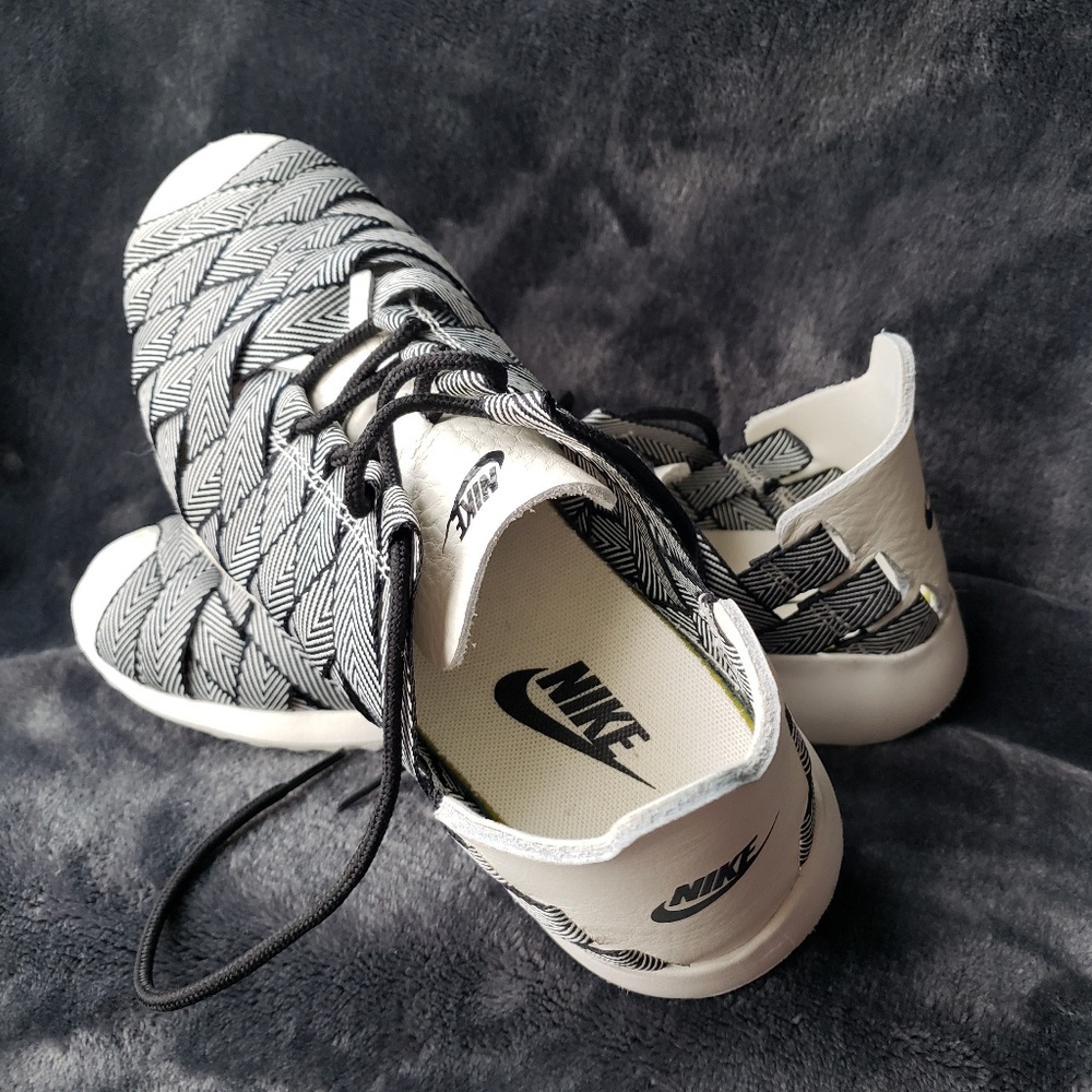 Nike Juvenate Woven